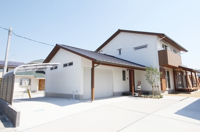 白をベースにした爽やかな外観