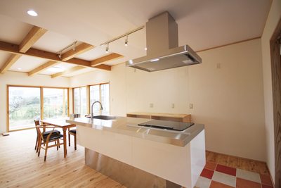 動線が豊富なアイランドキッチンを採用 動線が豊富なアイランドキッチンを採用