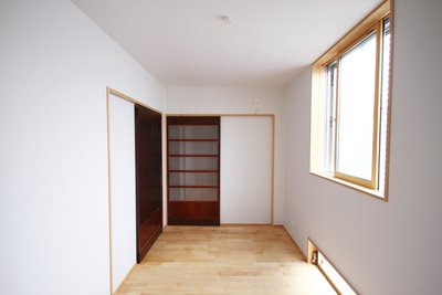 旧家の引き戸を採用した落ち着きある室内 旧家の引き戸を採用した落ち着きある室内