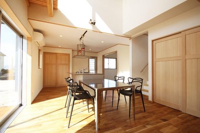 ダイニングテーブルもTOYO KITCHENでコーディネート。 ダイニングテーブルもTOYO KITCHENでコーディネート。