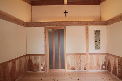 明るいのが苦手なご夫婦の寝室は間接照明に