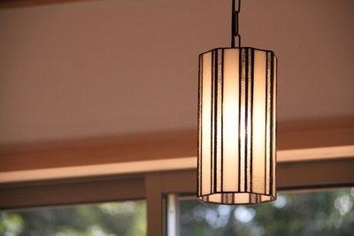 レトロな照明器具も似合います
