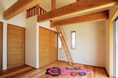 ロフト付きの子供部屋。
将来は2部屋に。