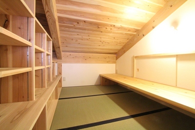 3畳の書斎。ゆっくり寛ぐ自分だけのスペース 3畳の書斎。ゆっくり寛ぐ自分だけのスペース