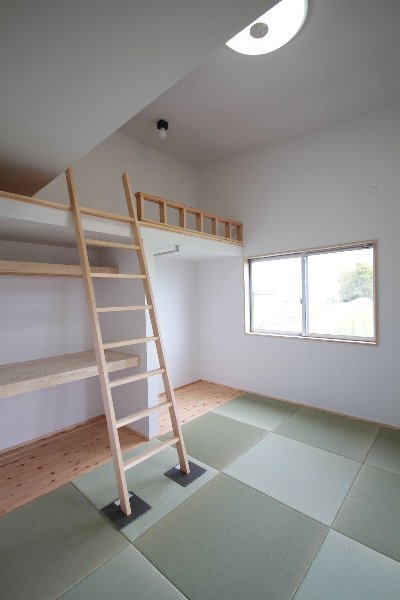 御主人のお部屋はロフト付き