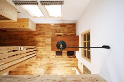 吹抜けよりみるダイニング