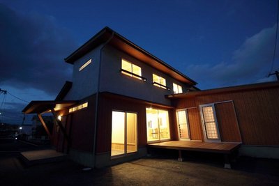 夜の外観 夜の外観