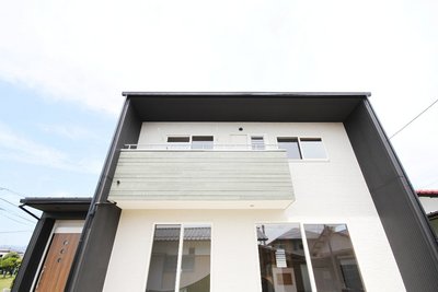 モノトーンがかっこいい外観のCAN・BOX