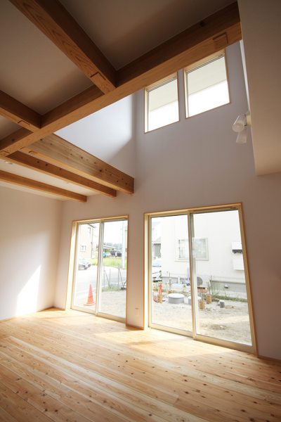 南から北へたっぷりのヒカリと風が抜けます 南から北へたっぷりのヒカリと風が抜けます