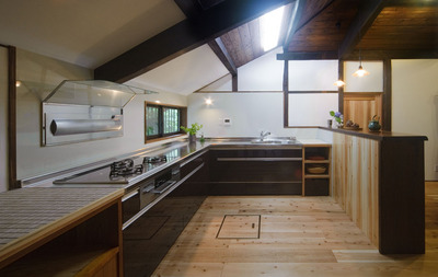 L字型のシステムキッチンは、作業性に優れています。 L字型のシステムキッチンは、作業性に優れています。