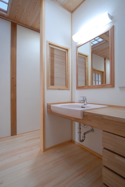 シンプルでおしゃれなオリジナルの洗面台。 シンプルでおしゃれなオリジナルの洗面台。