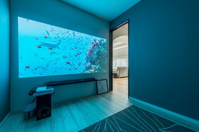 念願のシアタールーム。 念願のシアタールーム。