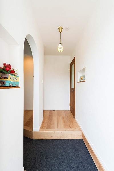 玄関のニッチやアーチはポイントです