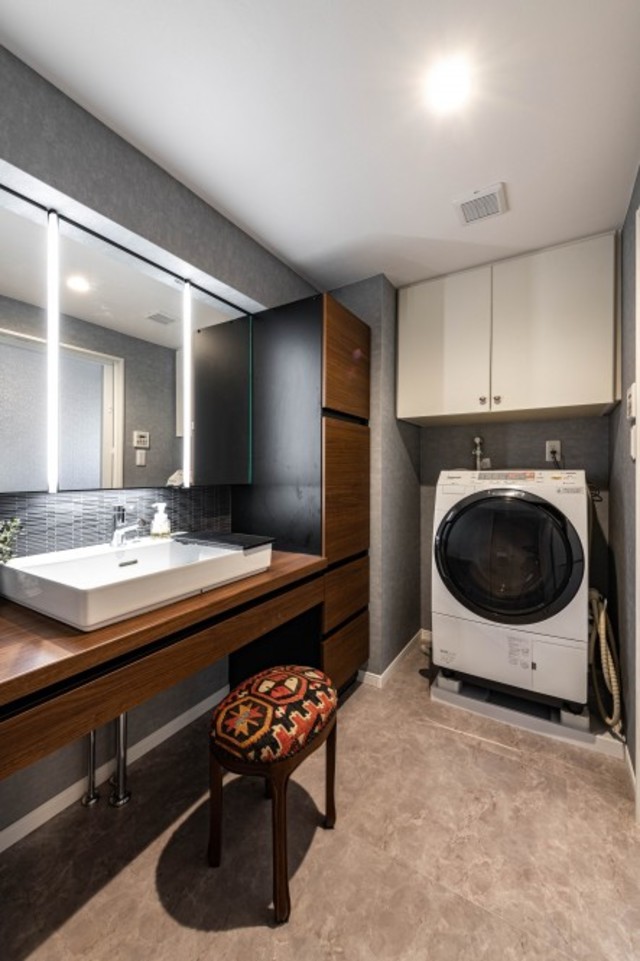 ホテルライクなシックな洗面室。 ホテルライクなシックな洗面室。