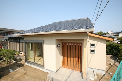 お施主さまのご実家を増築し二世帯住宅へとリノベーション。